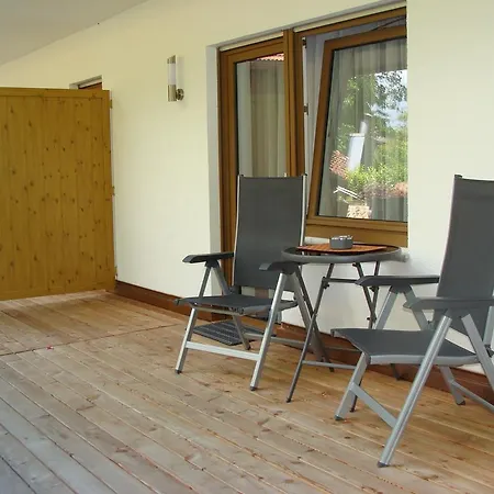 Πανσιόν Drei Tannen 4*